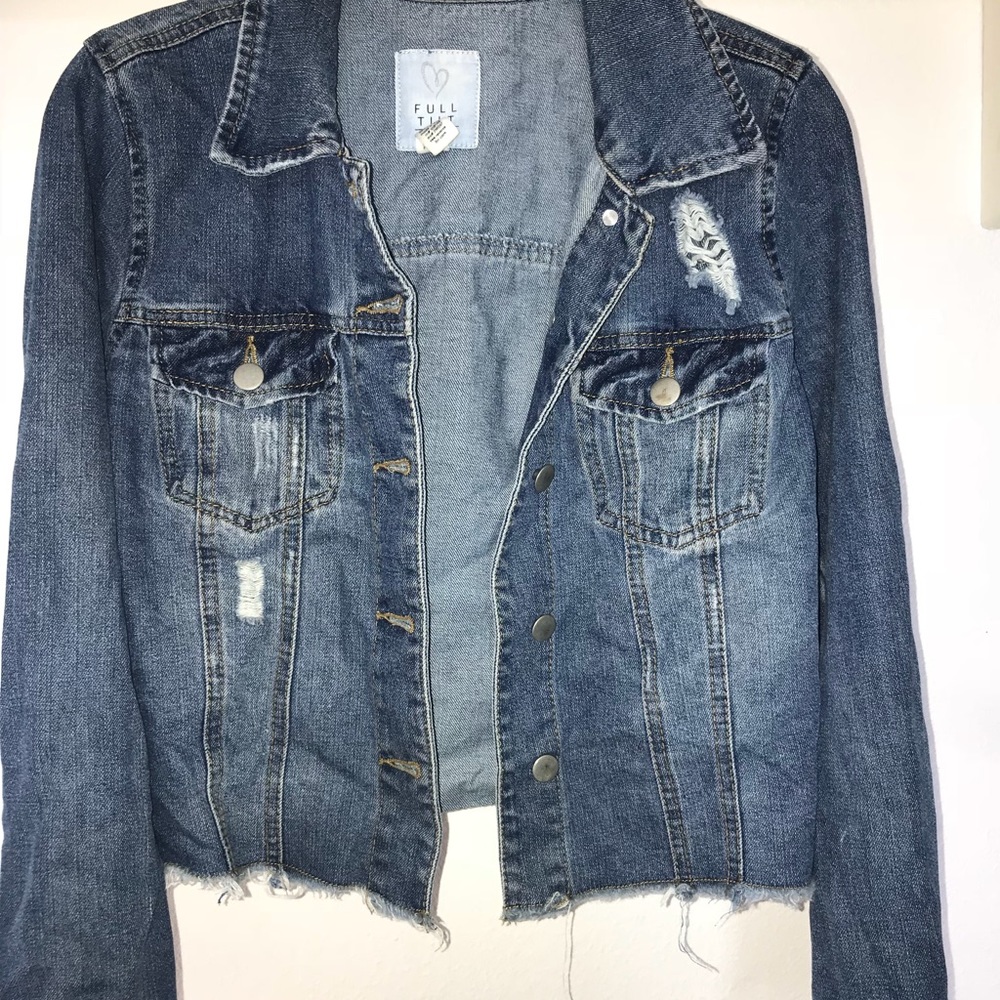 Cropped denim jacket